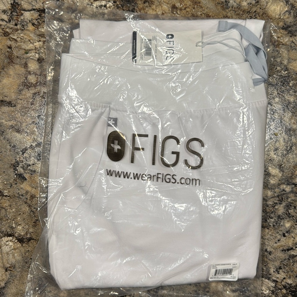 Men’s Figs White Scrup Pants 2XL
